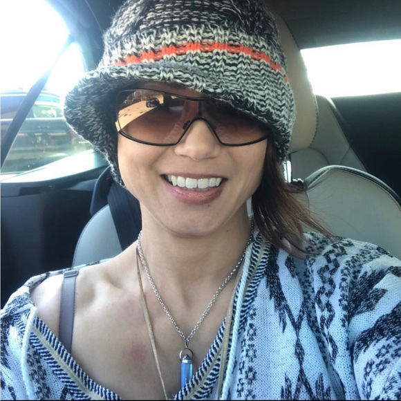 Meet your Posher, Manda - Picture 9 of 9